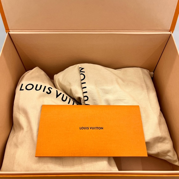 Authentic Louis Vuitton - Laureate Platform Desert Boot - Picture 10 of 12